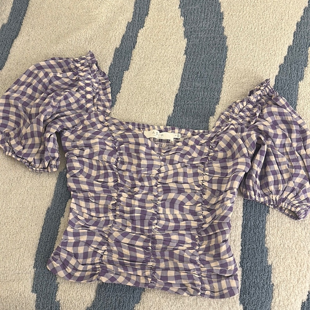 ASTR the label purple short sleeve top